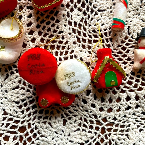 12 Vintage Christmas ornaments from Costa Rica 1988. - Picture 4 of 4